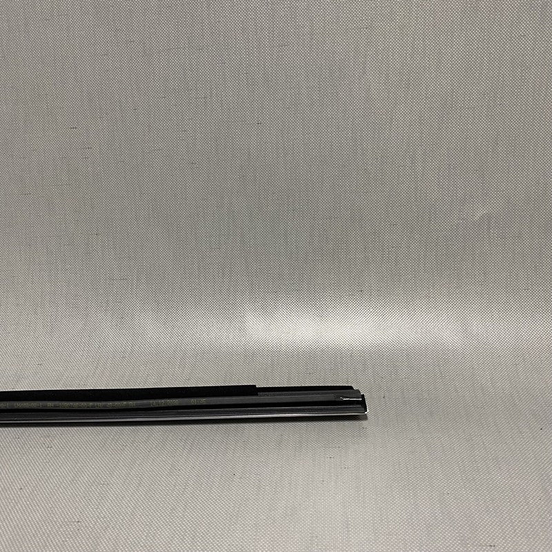 1080745-00-I TESLA MODEL 3 DOOR WINDOW MOLDING LEFT REAR 1080745-00-I 2017 2018 2019 2020 OEM