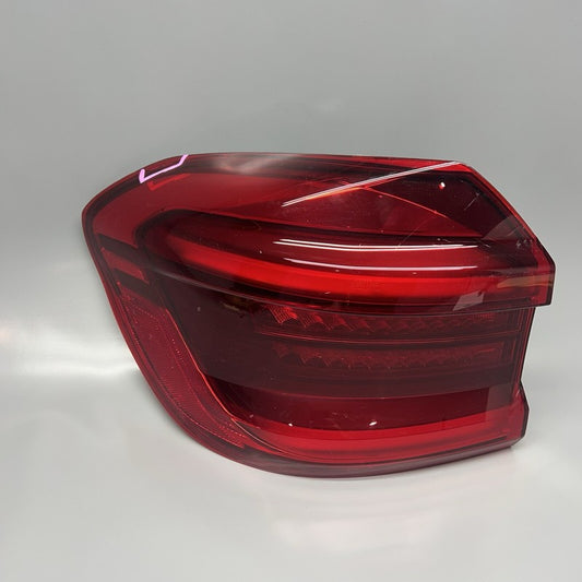 H3740873913 BMW X3 TAIL LIGHT LEFT DRIVER X5M 2018 2019 2020 2021 LED H3740873913