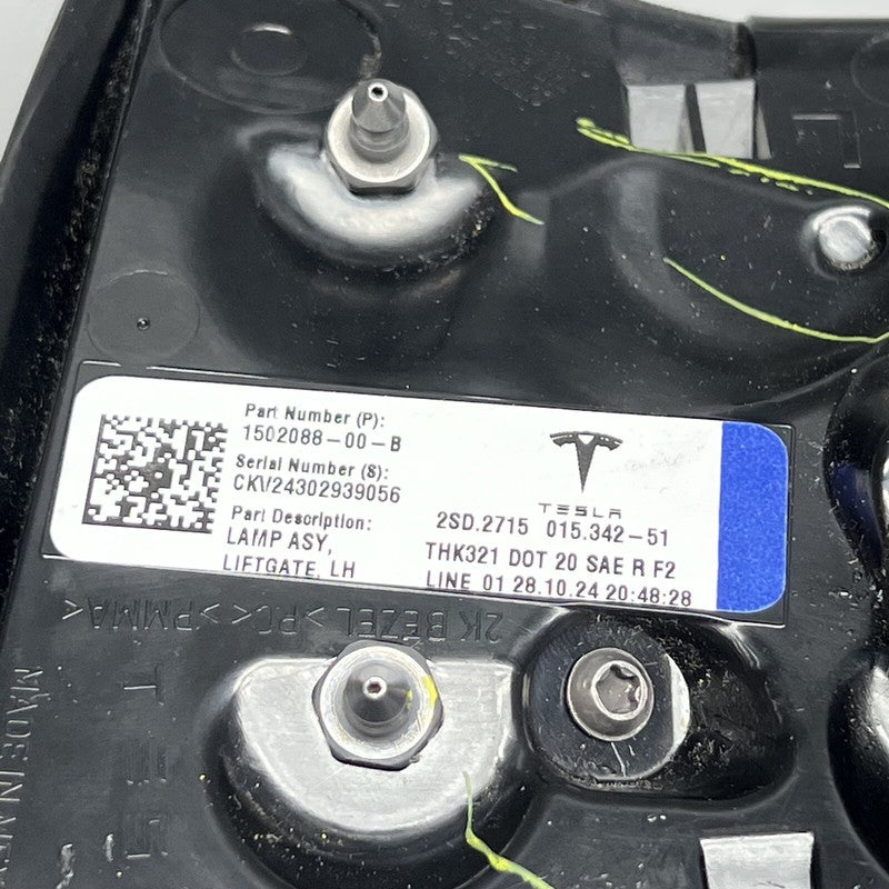 1502088-00-B TESLA MODEL Y TAIL LIGHT TRUNK LEFT DRIVER 2020 21 22 23 2024 1502088-00-B