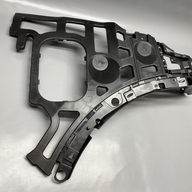 7P5807377A PORSCHE CAYENNE BUMPER GUIDE LEFT REAR 2011 2012 2013 2014 OEM 7P5807377A