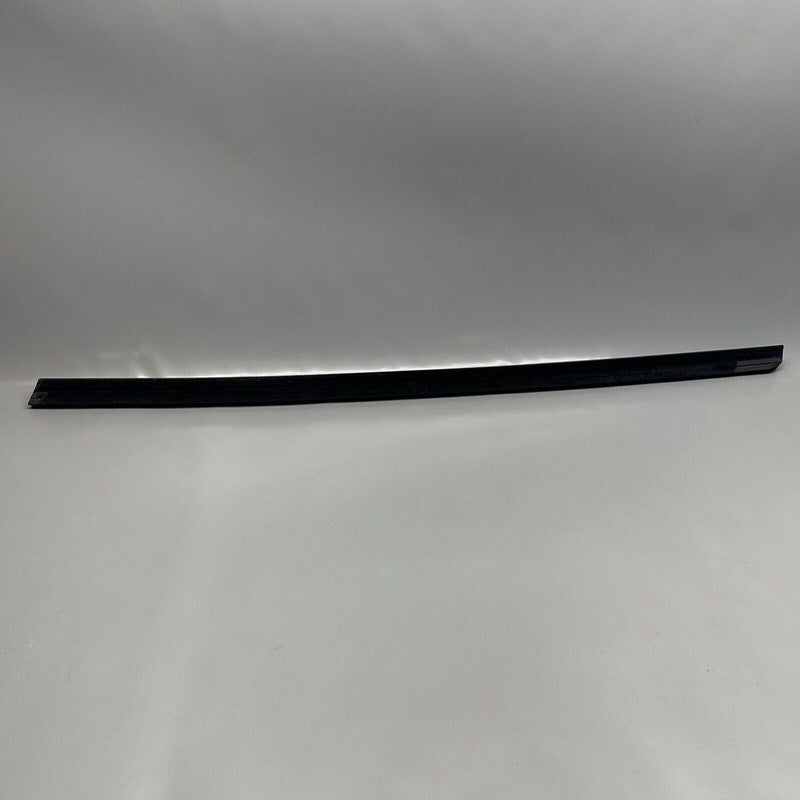 1080684-01-i TESLA MODEL 3 DOOR WINDOW MOLDING RIGHT FRONT 2017 18 19 20 21 2022 1080684-01-i
