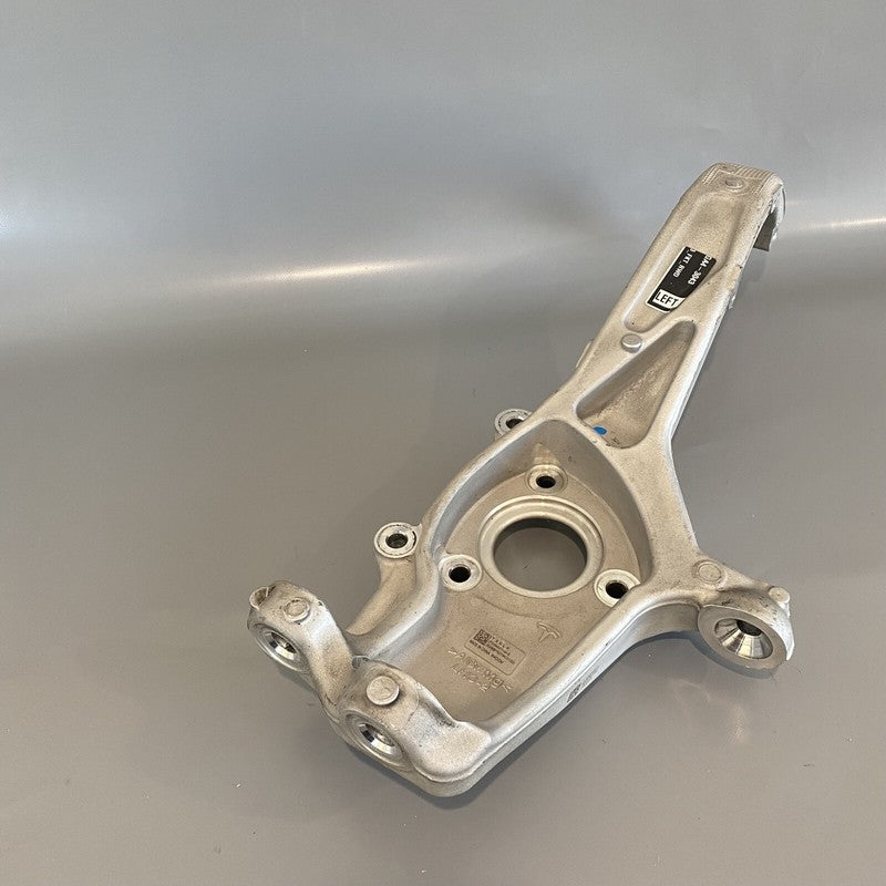 1044311-00-E TESLA MODEL 3 KNUCKLE LEFT FRONT RWD/DM 1044311-00-E 2017 2018 2019 2020 OEM