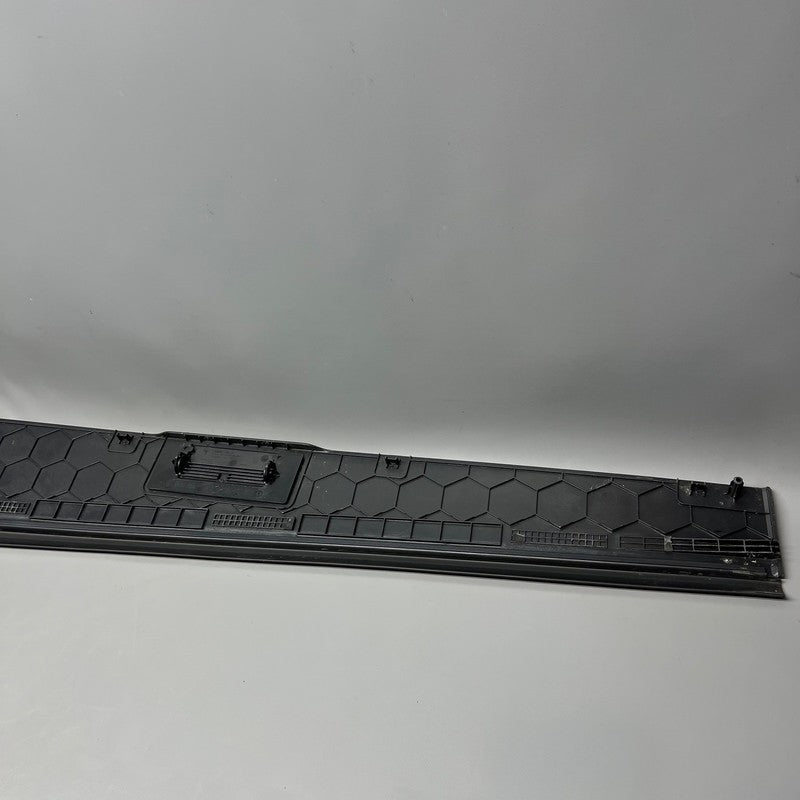 TESLA CYBERTRUCK BEDSIDE SAIL APPLIQUE RIGHT 2024 2025 OEM 1741539-00-