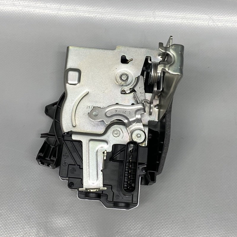 LR082226 / FX23-2A451-AB LAND ROVER DEFENDER LEFT REAR DOOR LOCK LATCH 2020 2021 2022 2023 OEM LR070433