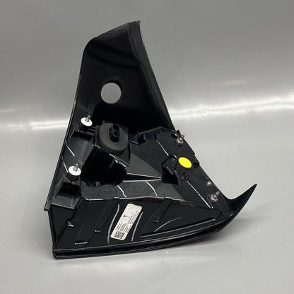 1502086-00-D TESLA MODEL Y TAIL LIGHT LEFT DRIVER 2020 2021 2022 2023 LED OEM 1502086-00-D