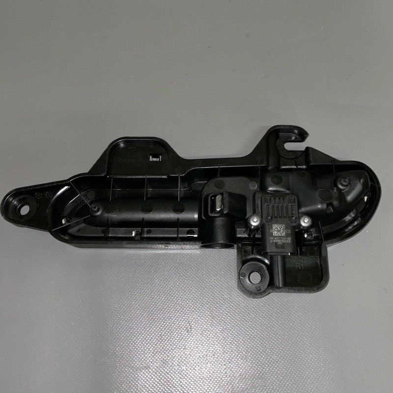 1081832-00-H TESLA MODEL 3 DOOR HANDLE RIGHT PASSENGER FRONT/REAR 2017 2018 2019 2020 OEM