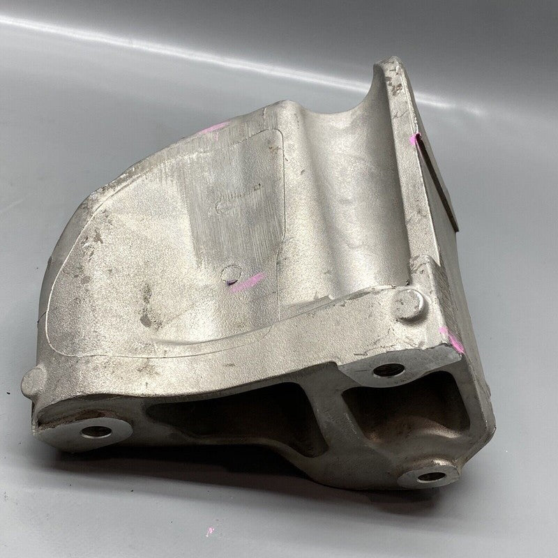 50537064DX ALFA ROMEO STELVIO ENGINE MOUNT BRACKET RIGHT 2017 2018 2019 OEM 50537064DX