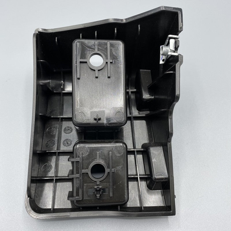 1494038-00-B TESLA MODEL Y LEFT REAR TAIL LIGHT BRACKET HOLDER 2020 2021 2022 OEM