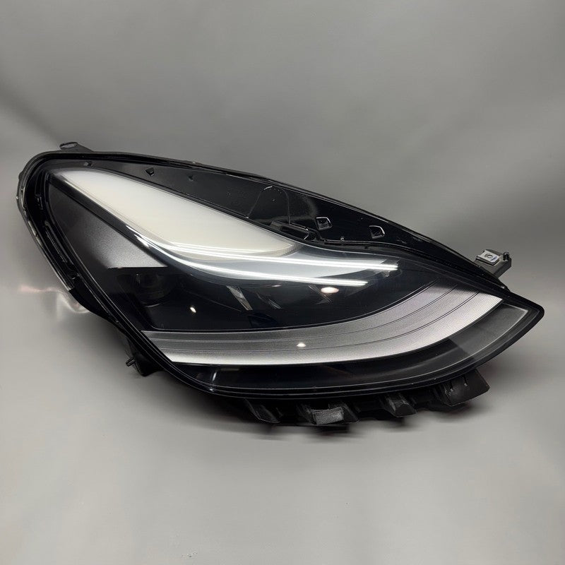 TESLA MODEL 3 Y HEADLIGHT RIGHT PASSENGER 2021 2022 2023 LED OEM 15149