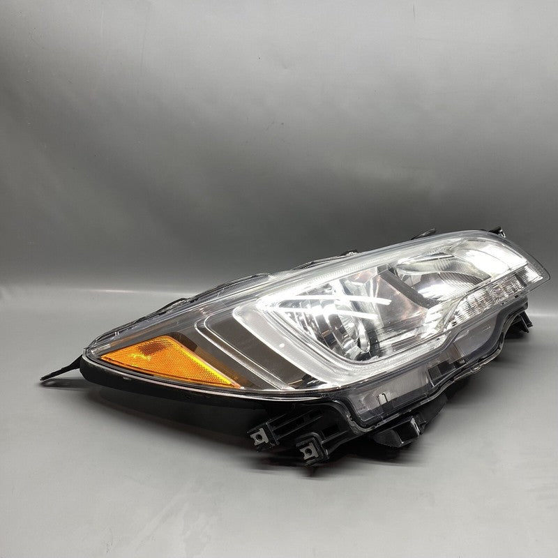 SUBARU LEGACY OUTBACK HEADLIGHT RIGHT PASSENGER 2015 2016 2017  HALOGE