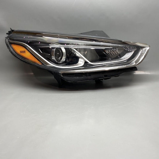 92102-C25 HYUNDAI SONATA HEADLIGHT RIGHT PASSENGER 92102-C25 2018 2019 HALOGEN OEM