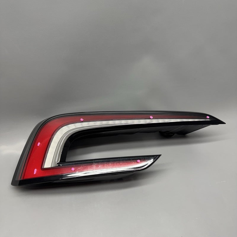 1691498-00-F TESLA MODEL 3 TAIL LIGHT LEFT DRIVER 2024 2025 2026 OEM 1691498-00-F