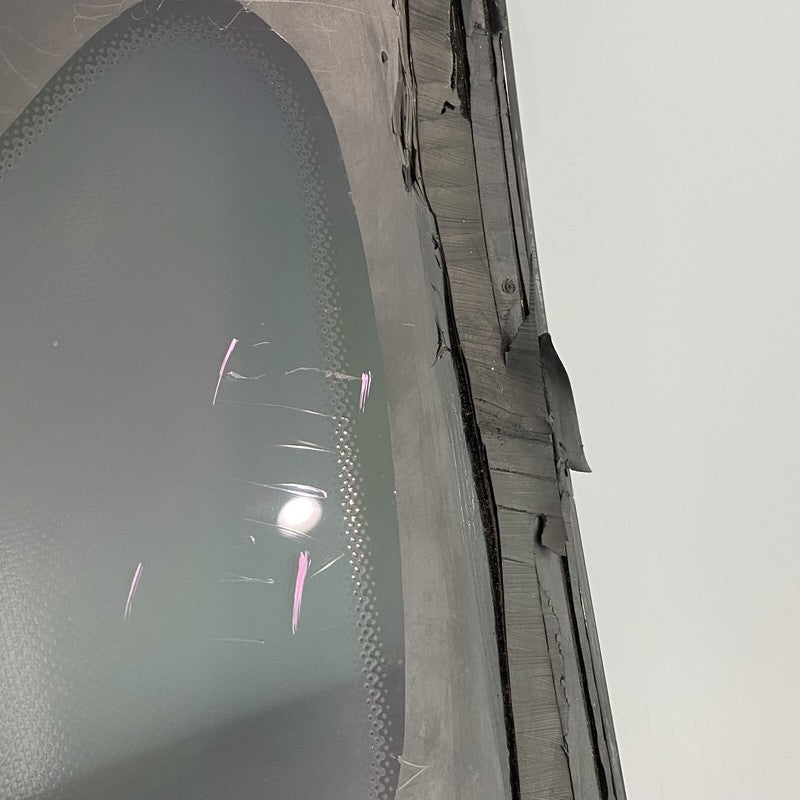A2226705501 MERCEDES BENZ S600 MAYBACH QUARTER GLASS LEFT REAR 2014 15 16 17 18 19 2020 OEM