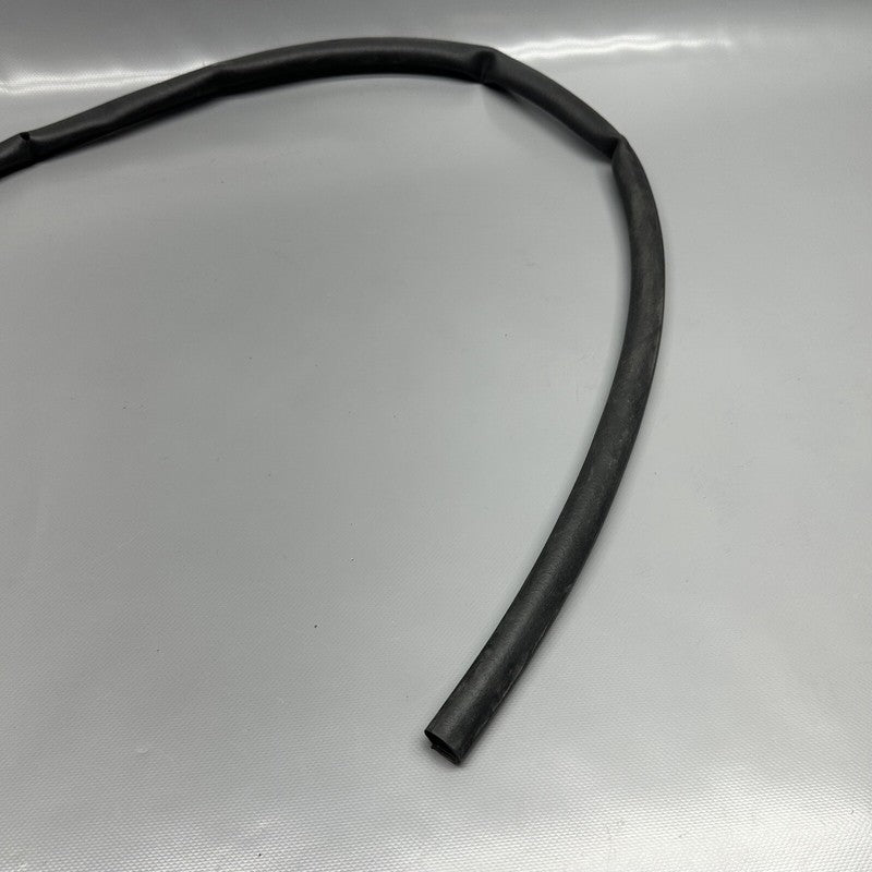 1090509-00-E TESLA MODEL 3 DOOR SECONDARY SEAL LEFT REAR 2017 2018 2019 2020 OEM 1090509-00-E