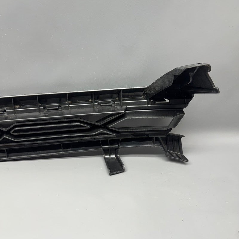 CHEVY CAMARO ZL1 UPPER GRILLE OEM