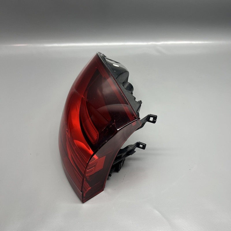 7P5945207R PORSCHE CAYENNE TAIL LIGHT LEFT DRIVER 2015 2016 2017 LED OEM 7P5945207R