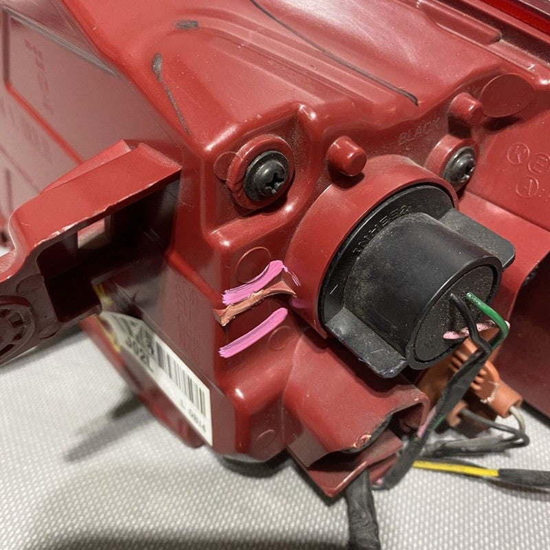 HYUNDAI IONIQ TAIL LIGHT LEFT DRIVER 92401-G2000 2017 2018 2019 OEM