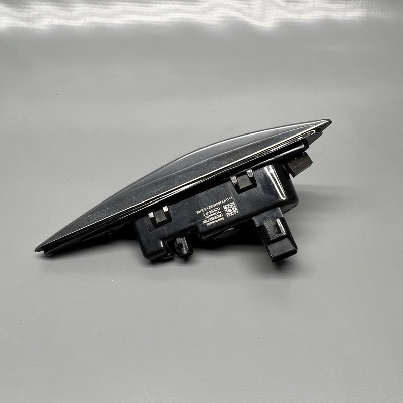 1125106-77-E TESLA MODEL 3 FENDER CAMERA MARKER LEFT 2018 2019 2020 2021 1125106-77-E