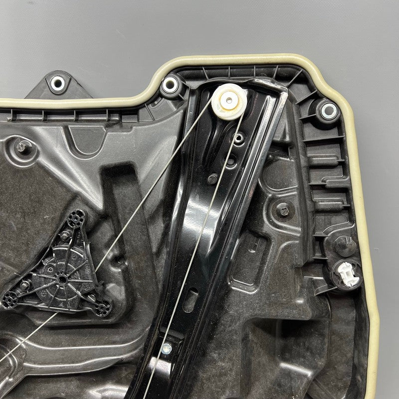 BMW X4M WINDOW REGULATOR LEFT FRONT 2019 2020 2021 2022 2023 OEM 74317