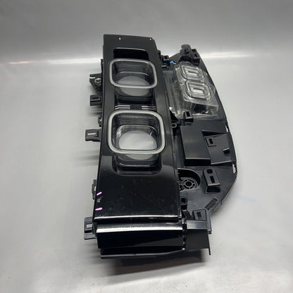 L8B3-13405-A LAND ROVER DEFENDER TAIL LIGHT LEFT DRIVER 2020 2021 2022 OEM L8B3-13405-A