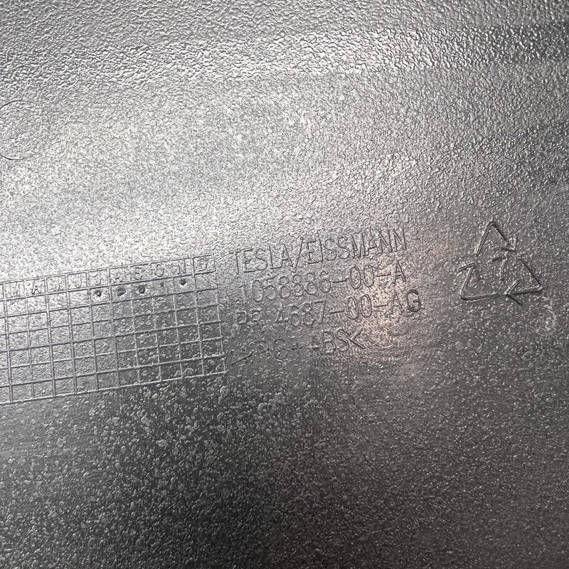 1058886-00-A TESLA MODEL X CENTER CONSOLE SIDE PANEL LEFT 2016 17 18 19 2020 OEM 1058886-00-A