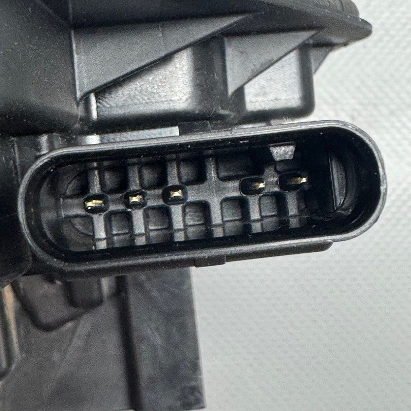 BMW X1 DOOR LOCK LATCH LEFT FRONT 2023 2024 2025 OEM 7445041