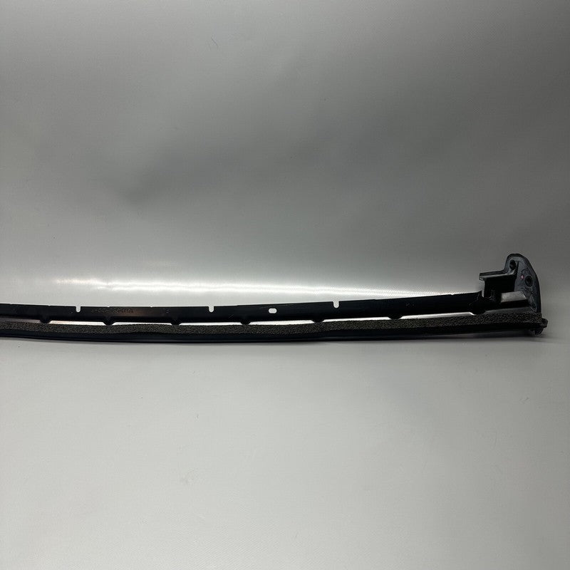 1073247-S0-B TESLA MODEL X FALCON CANTRAIL SEAL RIGHT REAR 2016 17 18 19 2020 1073247-S0-B