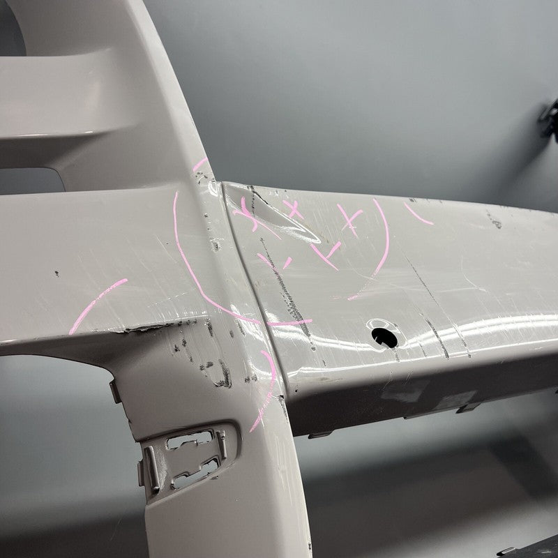 9464600-06 ROLLS ROYCE CULLINAN FRONT BUMPER 2019 2020 2021 2022 OEM 9464600-06 DAMAGED