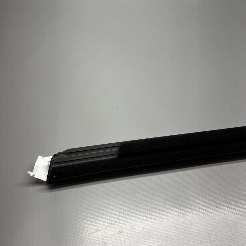 1080684-01-i TESLA MODEL 3 DOOR BELT MOLDING RIGHT FRONT 2017 18 19 20 2021 OEM 1080684-01-i