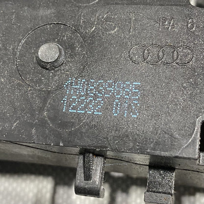 4H0839885 AUDI A8 DOOR HANDLE WITH LOCK LATCH 2011 2012 2013 2014 2015 2016 2017 OEM