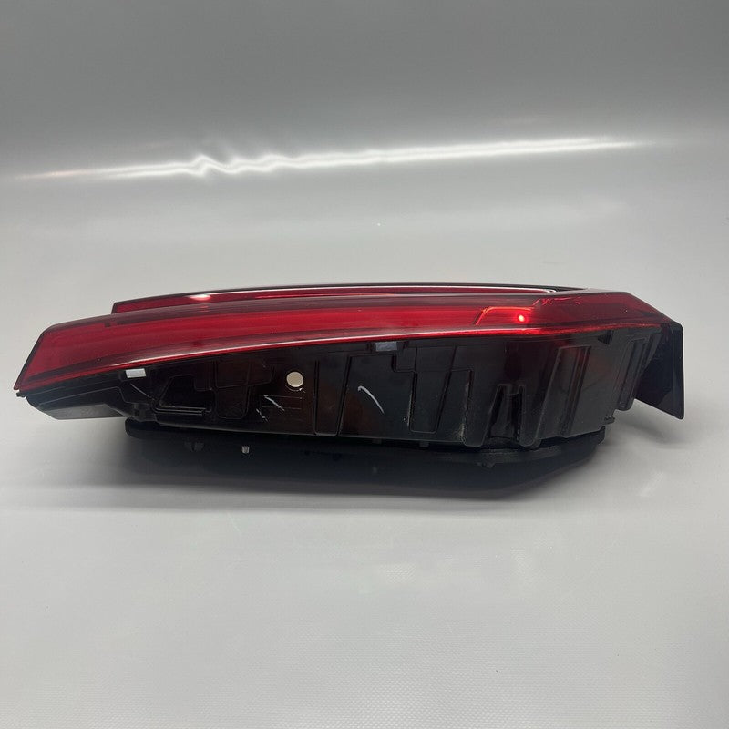 H8793199805 BMW X5 TAIL LIGHT RIGHT PASSENGER INNER 2019 2020 2021 OEM 8793199807