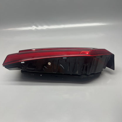 H8793199805 BMW X5 TAIL LIGHT RIGHT PASSENGER INNER 2019 2020 2021 OEM 8793199807