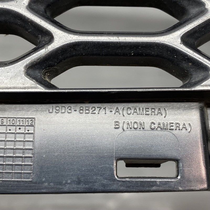 J9D3-8B271-A JAGUAR I-PACE X590 GRILLE 2019 2020 2021 OEM J9D3-8B271-A