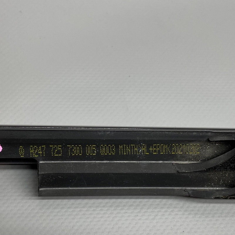 A2477257300 MERCEDES BENZ SEALING RAIL A2477257300 2021 2022 OEM