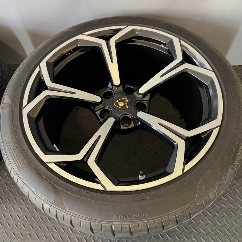 4ML601025 LAMBORGHINI URUS WHEEL RIM SET 22 INCH 2019 2020 2021 OEM 4ML601025