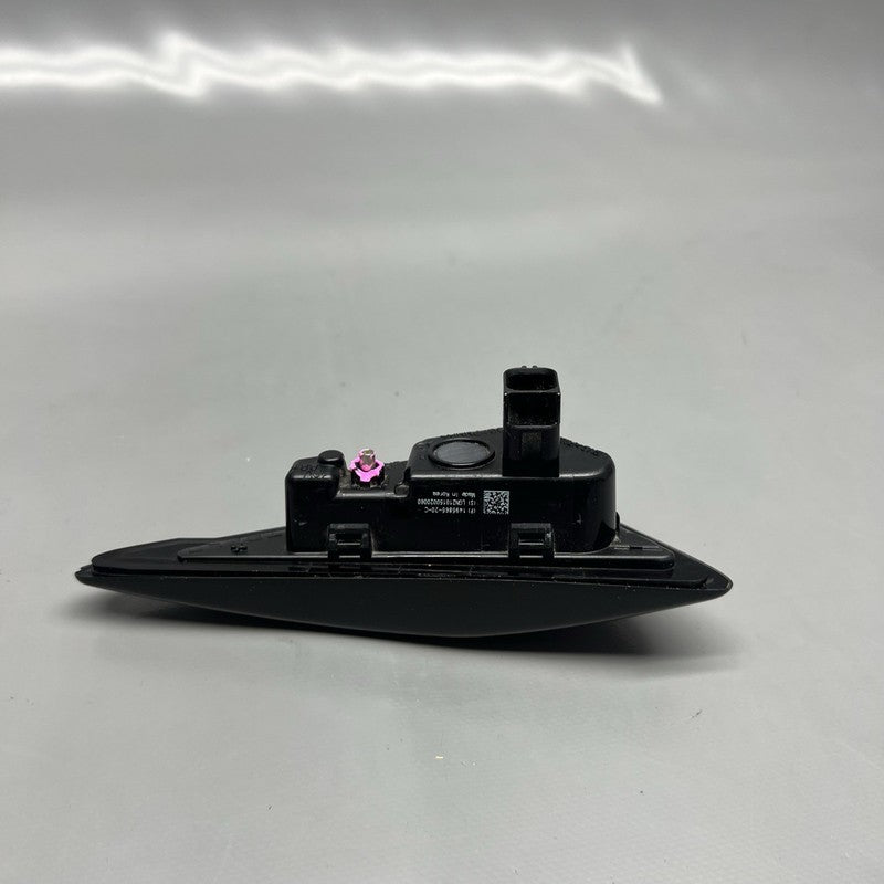 1495865-20-C TESLA MODEL 3 Y FENDER CAMERA MARKER LEFT 2018 2019 2020 2021 2022 1495865-20-C