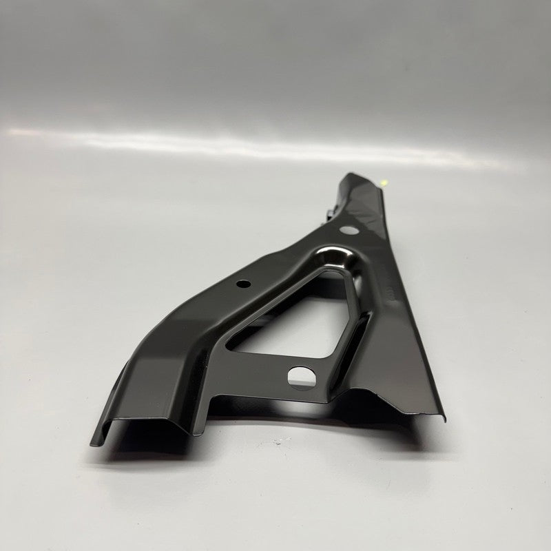 TESLA MODEL Y FEDNER BRACKET LEFT DRIVER 2020 2021 2022 2023 2024 OEM