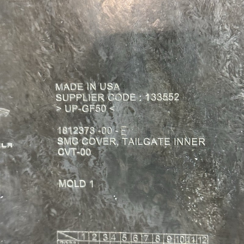 1812373-00-E TESLA CYBERTRUCK TAILGATE INNER TRIM 2024 2025 OEM 1812373-00-E