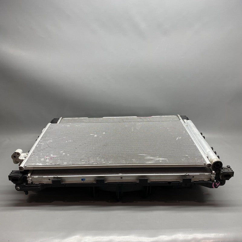1742 7953398 BMW 850 RADIATOR M8 FAN CONDENSER 17427953398 2017 2018 2019 OEM