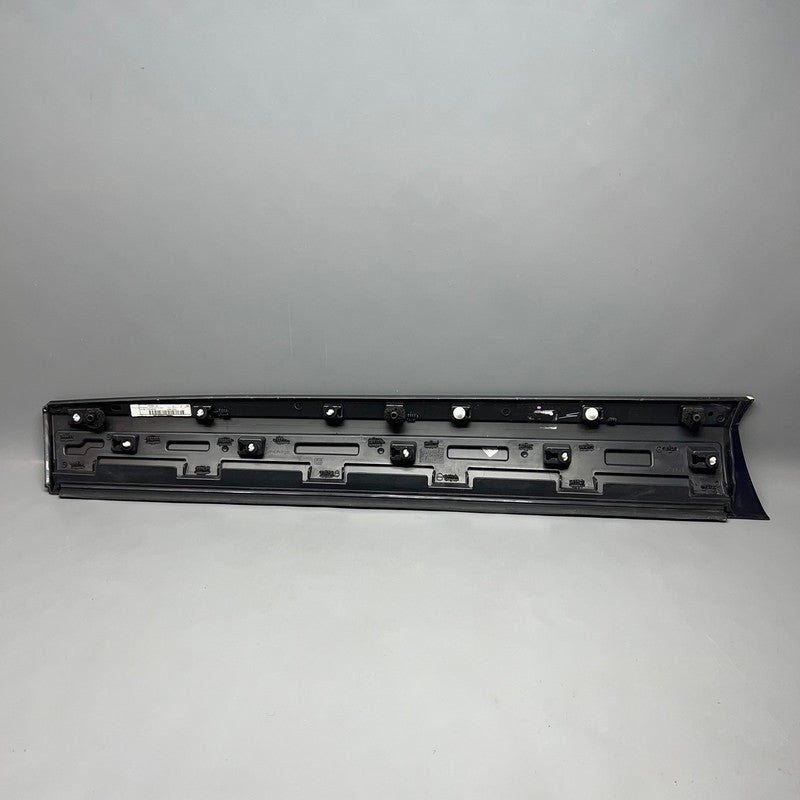 SV0C8C9A JAGUAR F-PACE DOOR LOWER MOLDING RIGHT FRONT 2018 2019 2020 2021 2022 OEM 