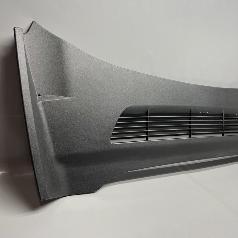 1492605-00-B TESLA MODEL Y WINDSHIELD WINDOW WIPER COWL PANEL 2020 21 22 2023 1619812-00-B