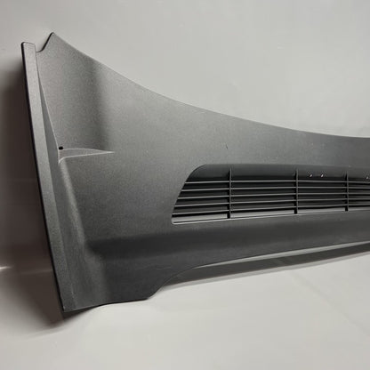 1492605-00-B TESLA MODEL Y WINDSHIELD WINDOW WIPER COWL PANEL 2020 21 22 2023 1619812-00-B