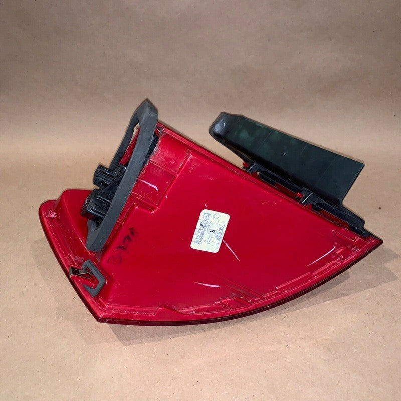 VOLKSWAGEN JETTA TAIL LIGHT RIGHT PASSENGER 2011 2012 2013 2014 2015 OEM