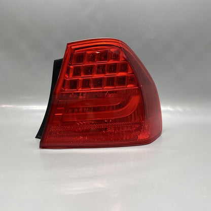 7154158 BMW 328 TAIL LIGHT RIGHT PASSENGER 7154158 2009 2010 2011 SEDAN LED OEM