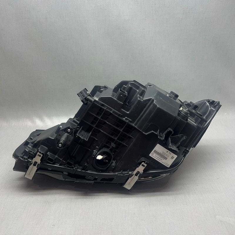 BMW 540 HEADLIGHT RIGHT PASSENGER 550 2018 2019 2020 OEM 8499120
