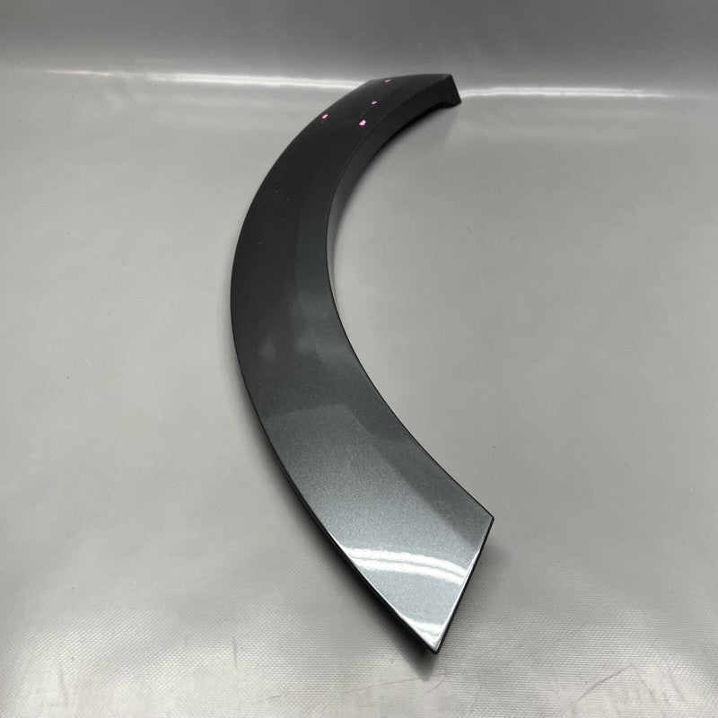 4KE853818 AUDI E-TRON WHEEL FLARE MOLDING LEFT DOOR 2018 2019 2020 2021 OEM 4KE853818 