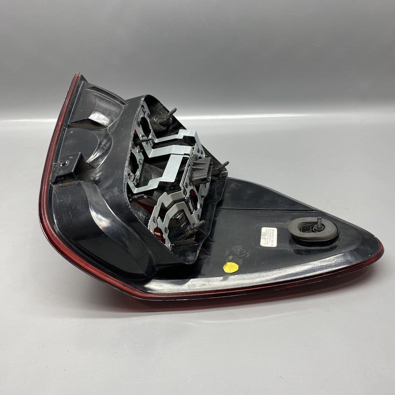 A1648202264 MERCEDES BENZ ML350 TAIL LIGHT RIGHT PASSENGER A1648202264 2006 2007 2008 OEM