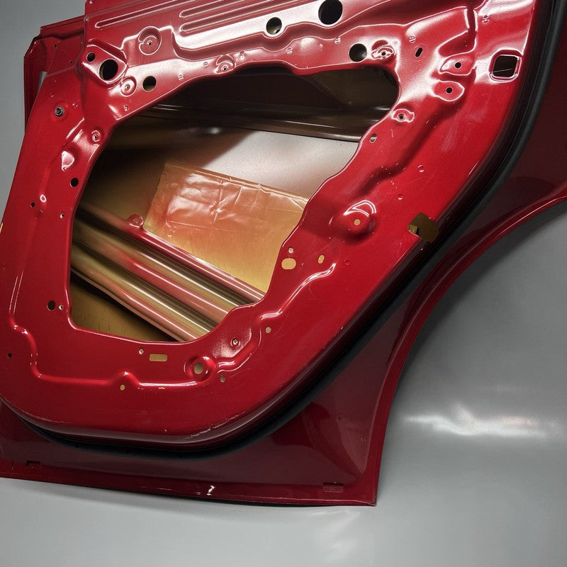 TESLA MODEL Y DOOR RIGHT REAR 2020 2021 2022 2023 2024 OEM DAMAGED 