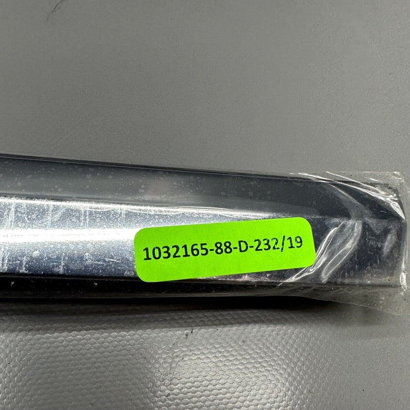 1032165-88-D TESLA MODEL X DOOR WINDOW MOLDING LEFT FRONT 2016 17 18 19 2020 OEM 1032165-88-D