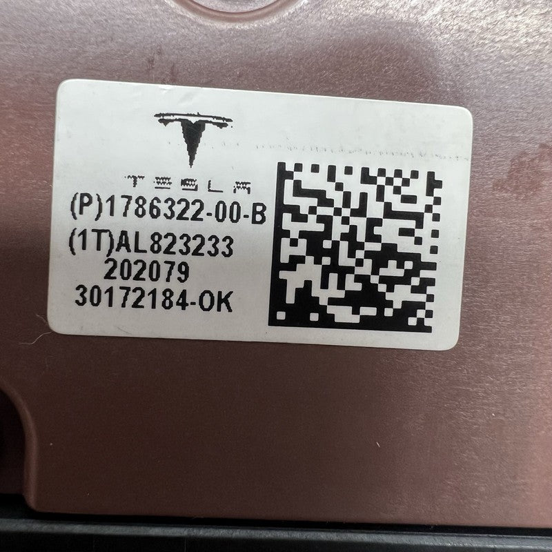 1786322-00-B TESLA MODEL Y SEAT SWITCH RIGHT FRONT 2025 1786322-00-B